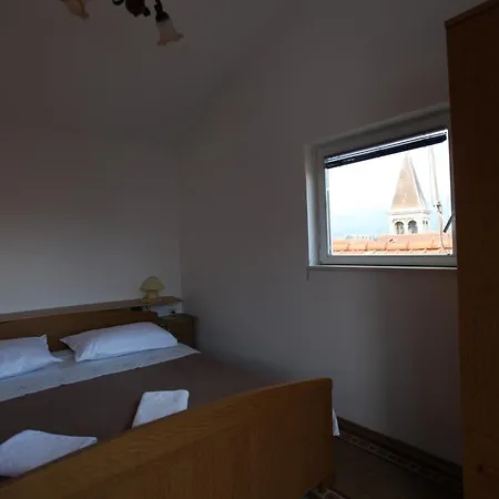 Jure Apartment